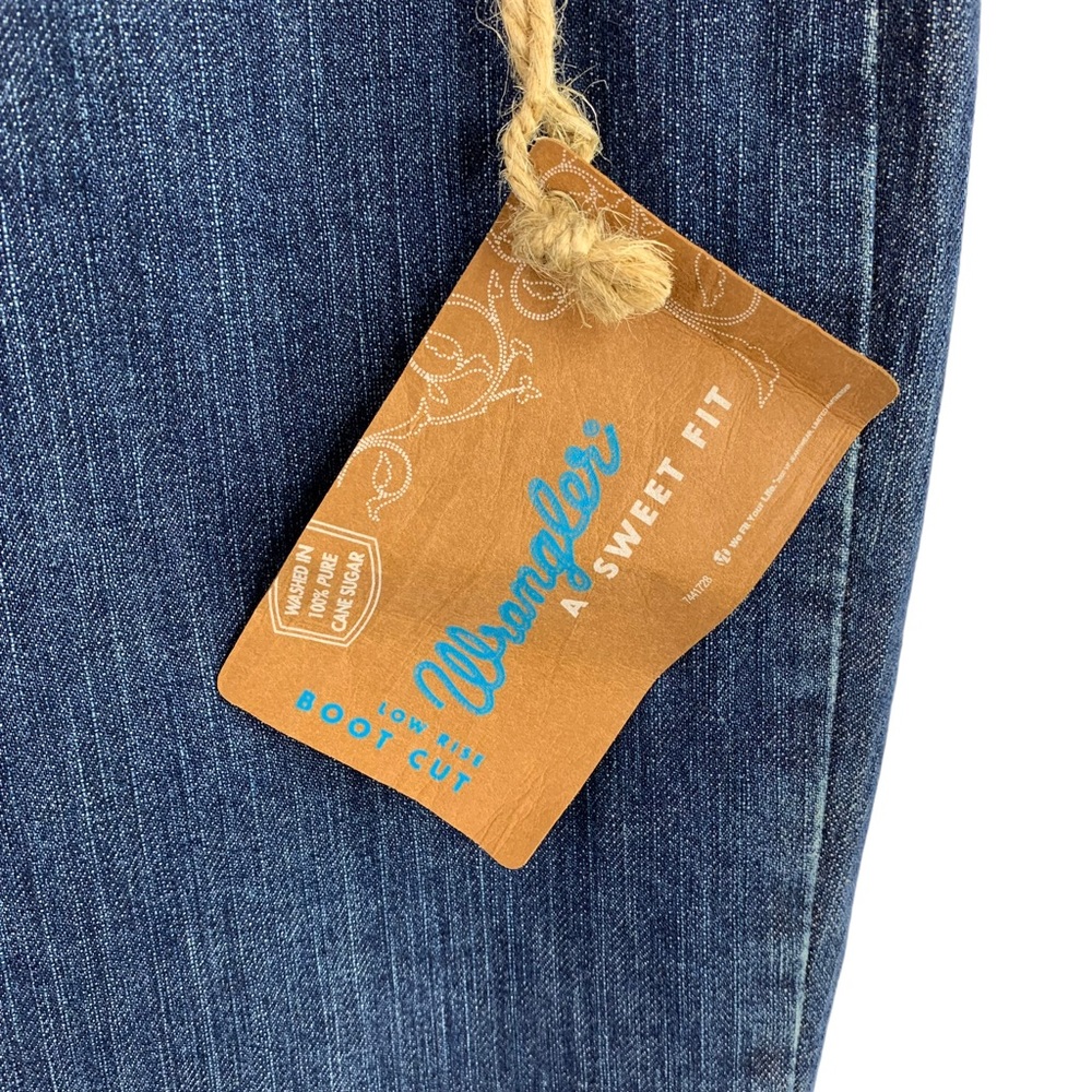 Wrangler Low Rise Boot Cut Women’s Jeans Size 14 - Picture 3 of 11